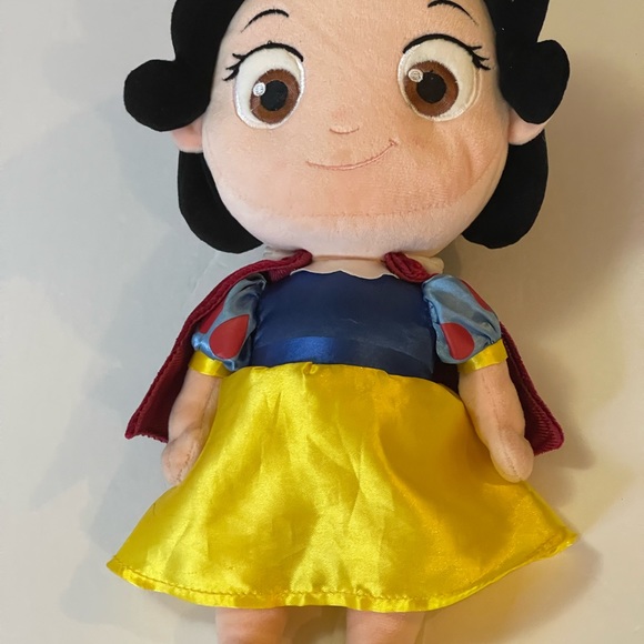 Disney Other - Disney Snow White doll